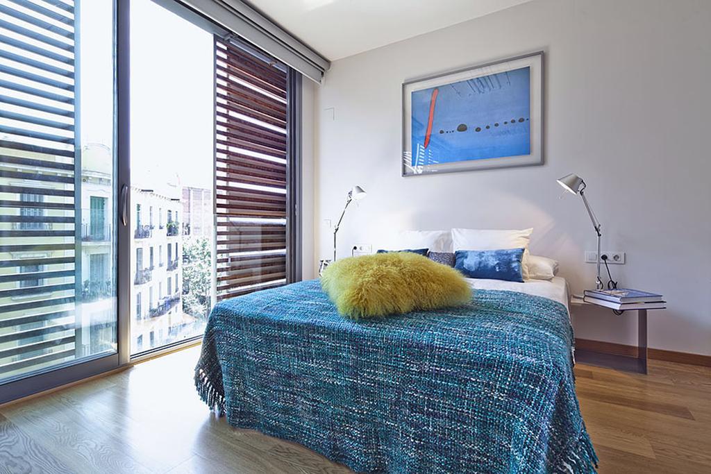 Apartment Barcelona Rentals - Pool Terrace In City Center Bagian luar foto